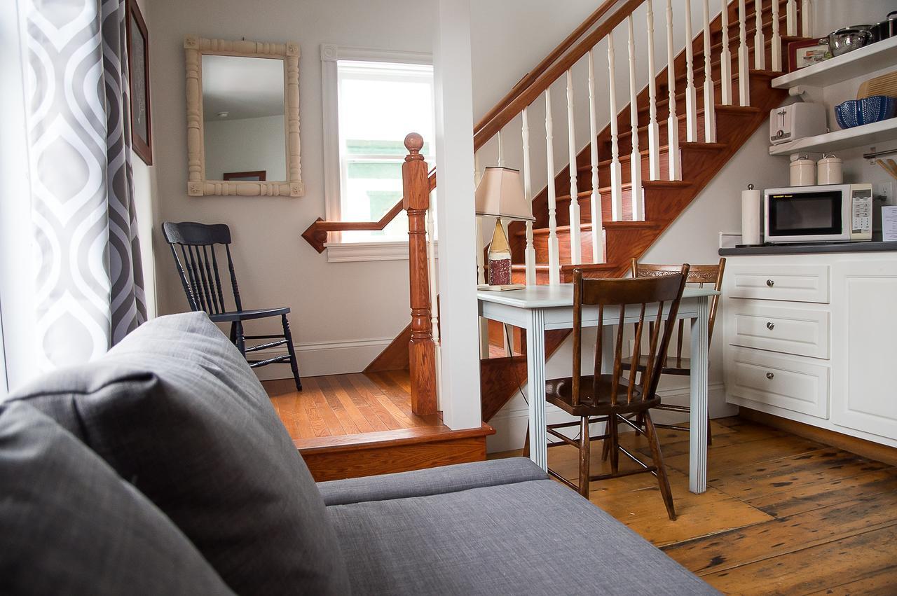 Salt Shaker Deli & Inn Lunenburg Extérieur photo